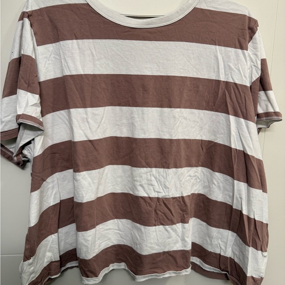Old Navy Tops - Old Navy Women's Short Sleeve Mauve and White Striped Tee